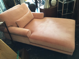 B8SHAB9Q Maxwell Velvet Pink Chaise