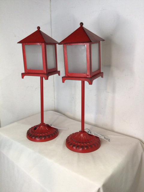 Battery Red Metal Pair Lantern