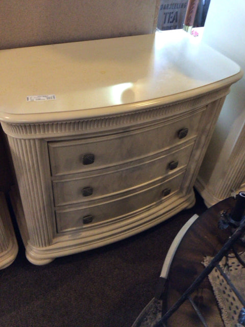 Stanley Wood 3 Drawers As Is Cream Dresser/Chest