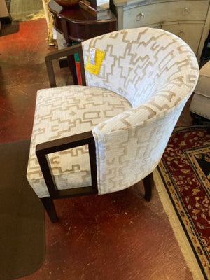 Barrel Chenille Greek Key Cream/Tan Chair