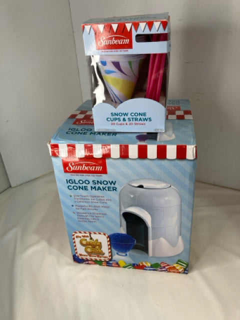 Sunbeam Electric White Plastic Igloo W/ 3 wax Misc