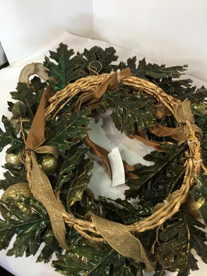 Wreath Gold/Green Holiday Item