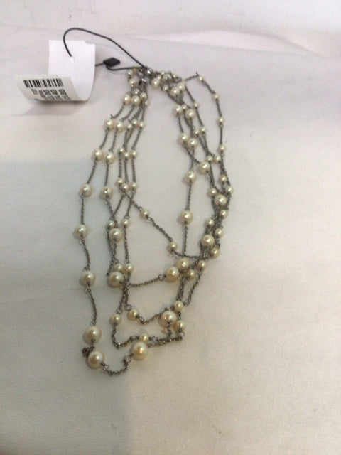 Metal Silver/White Pearls Bracelet