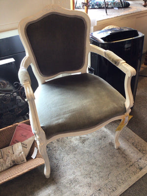Open Arm Velvet Cream/Green Chair