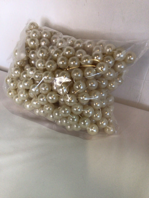 Garland White Beads Pearl Holiday Item