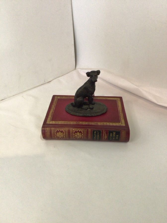 Book Red/Black Metal Dog Paperweight