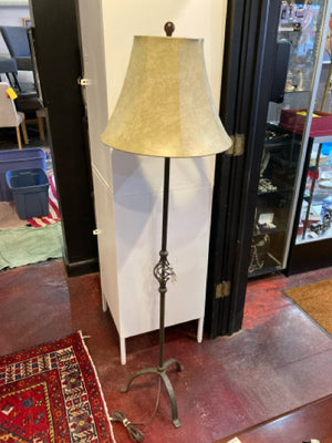 Floor Black/Gray Metal Lamp