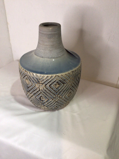 Gray/White Ceramic Vase