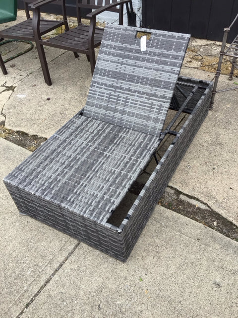 Rattan Gray Chaise