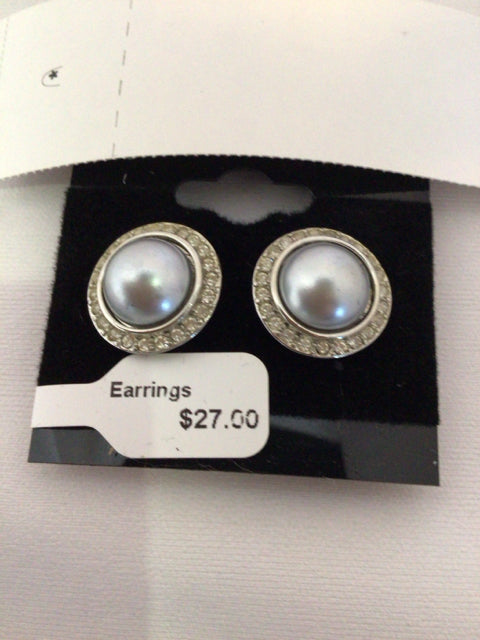 Marvella Gray Pearl Earrings