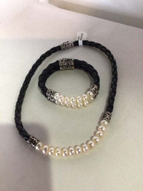 Honora Leather Black/White W/Bracelet Necklace Set