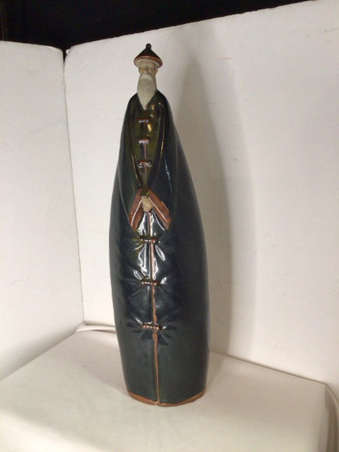 Gray/Brown Pottery Wise Men Sculpture