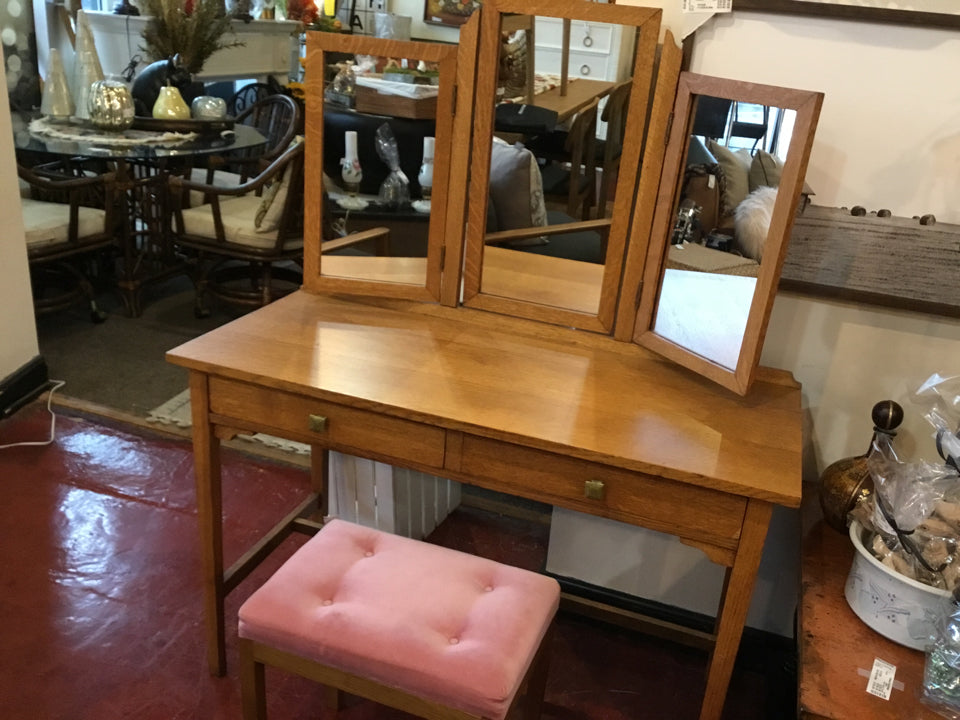 Wood w/Stool Brown Vanity