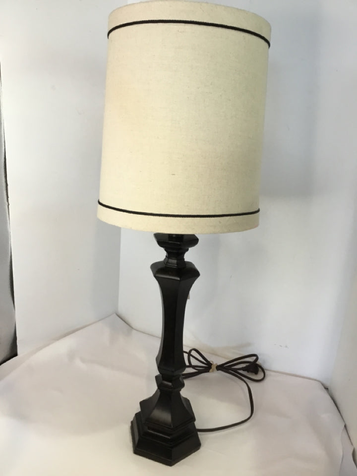 Rustic Cream Resin Lamp