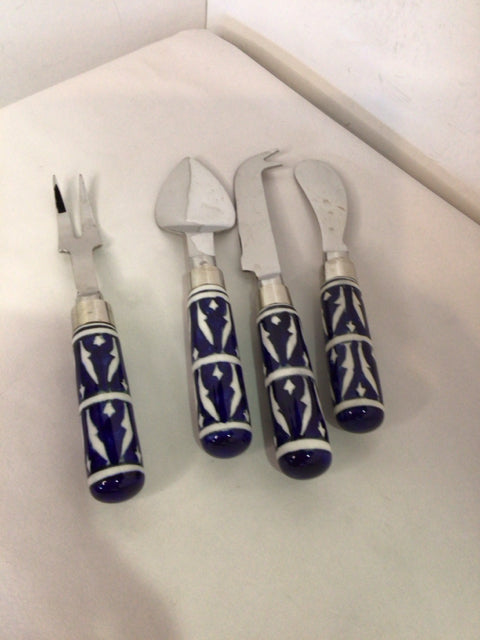 Set of 4 Blue/White Serving Pieces
