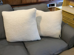 Magaschoni Home Down White Polyester Pillow Set