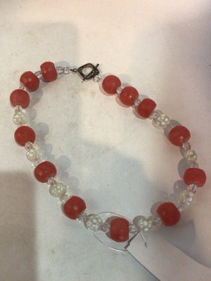 White/Pink Glass Beads Necklace