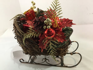 Sleigh Brown/Red Metal/wicker Holiday Item