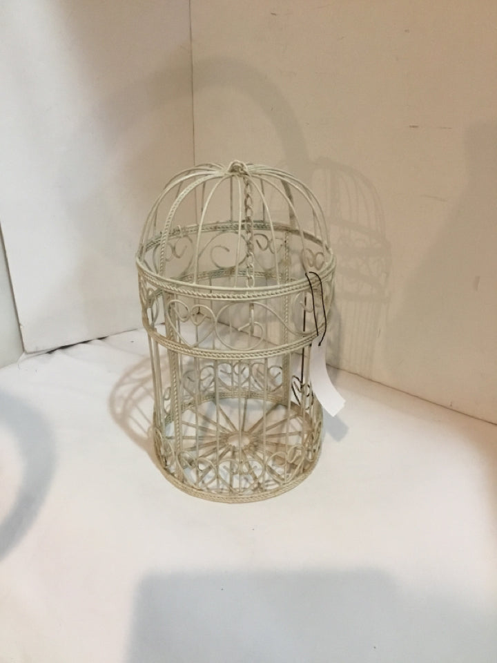 White Wire Heart Bird Cage