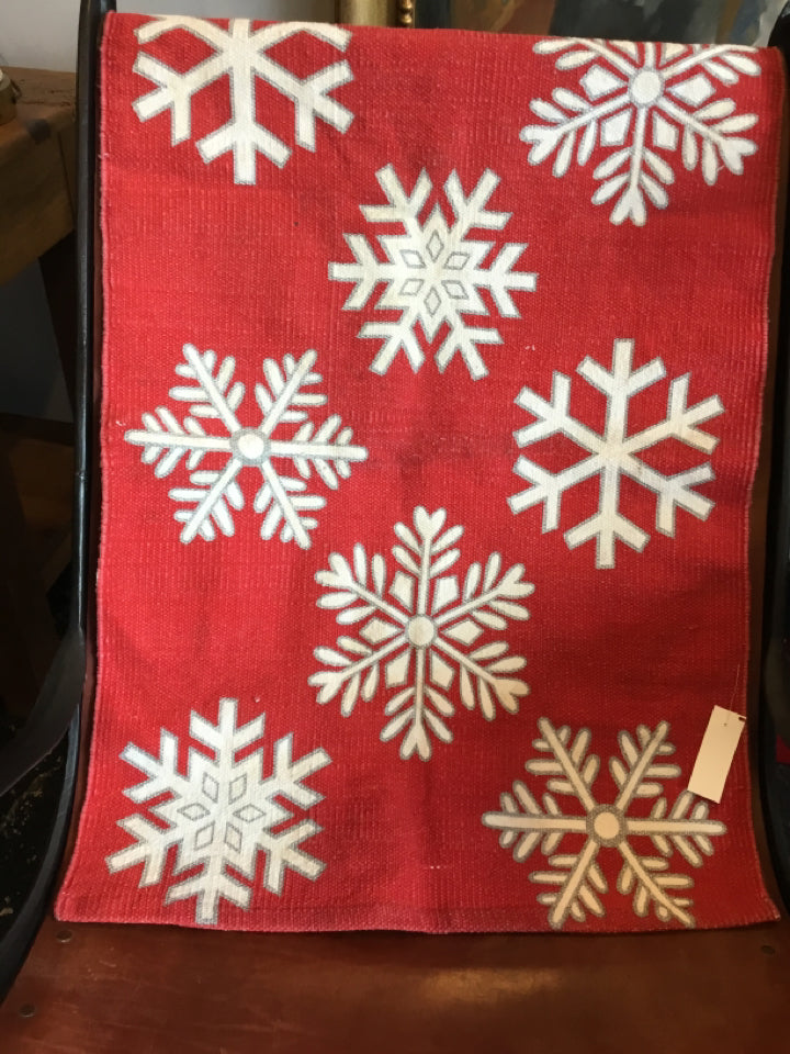 Christmas Red/white Cotton Rug Snowflake Holiday Item
