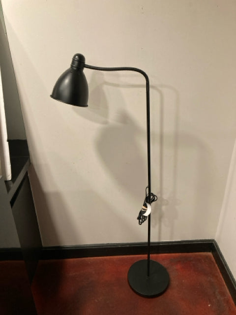 Floor Black Metal Lamp