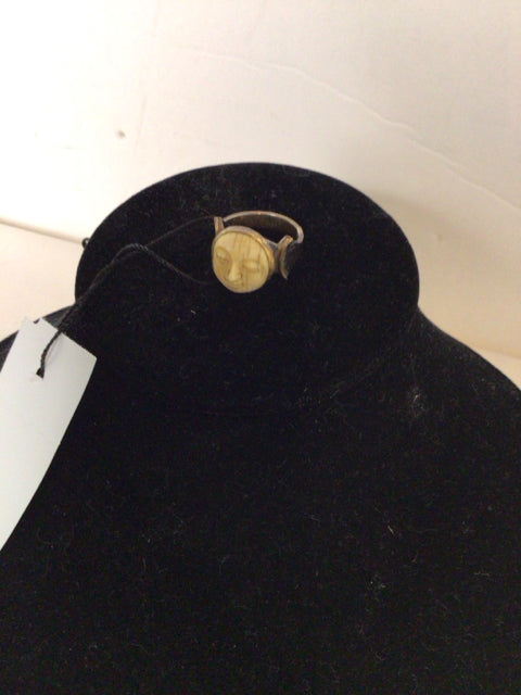 Cream Face Ring