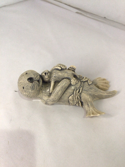 Cook Company Gray Stone Otter Statue