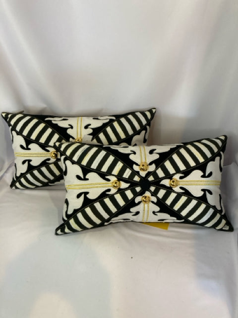 Pillow Set Black/White Polyester Pair Holiday Item