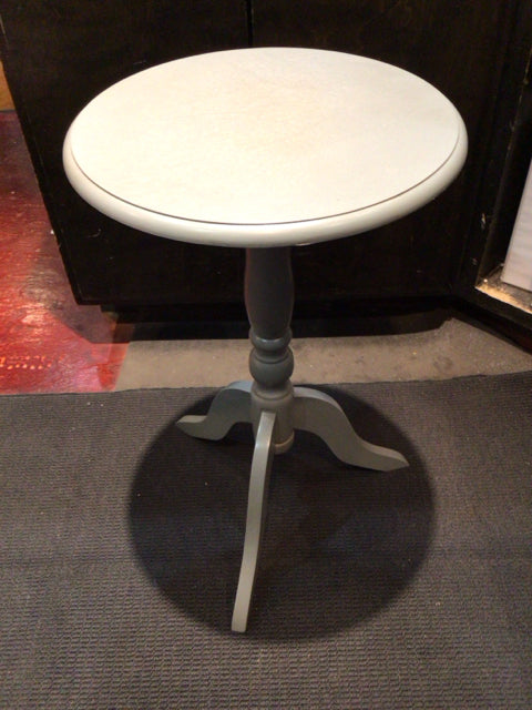 Pedestal Round Gray Table