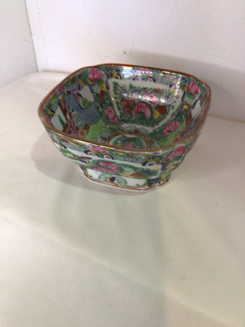 Vintage Chinese Green/Pink Porcelain Medallion Bowl