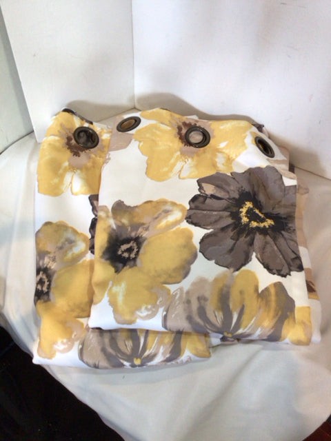 Half Moon Room Darkening White/Yellow Poly Blend Floral Draperies/Curtains