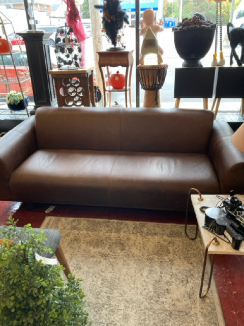 Poly & Bark Modern Leather Tufted Cognac Sofa/Couch 7APQN3GP