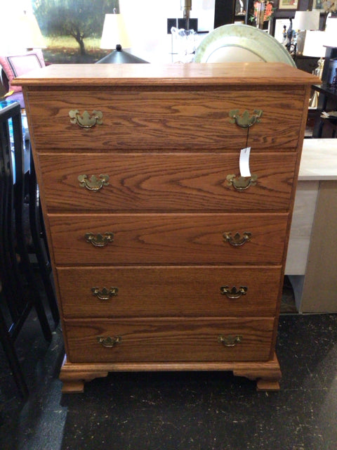 Oak Vintage 5 Drawer Brown Dresser/Chest