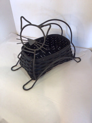 Cat Black Metal/Wicker In Holder Basket