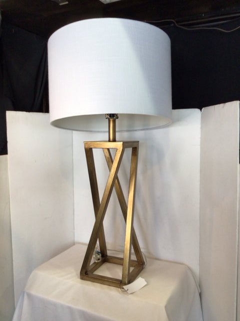 Antiqued Gold Metal Twisted Lamp