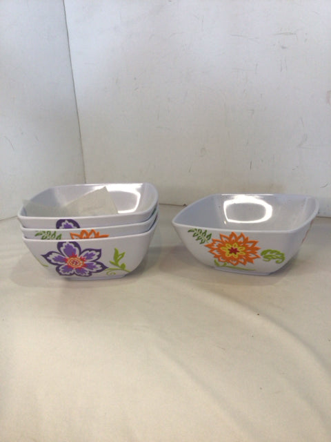 Longaberger Outdoor/Outside White/Multi Melamine Set of 4 Bowl Set