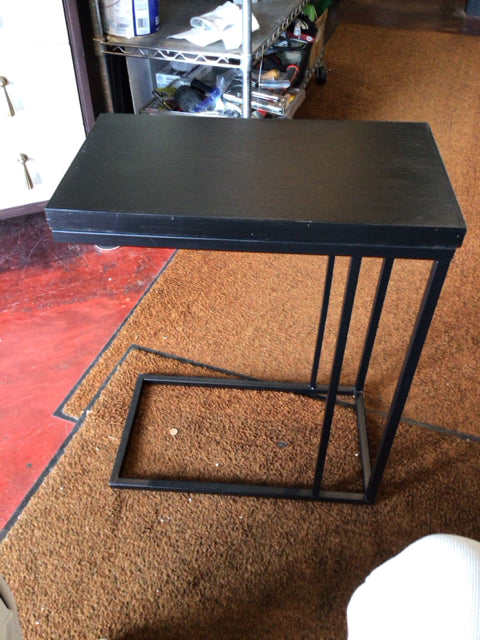 Metal/Wood Black Table
