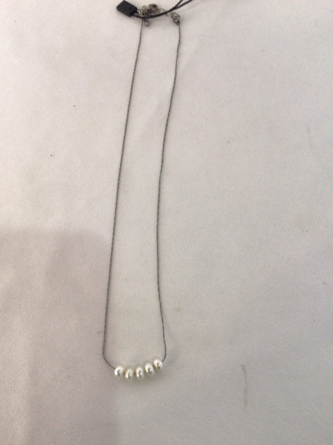Silver Silver/White Pearls Necklace