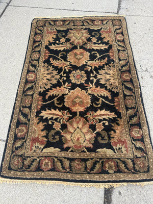 Wool Print Black/Green Rug