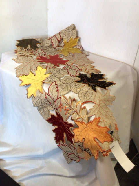 Fall Beige/Multi Polyester Leaves Table Runner