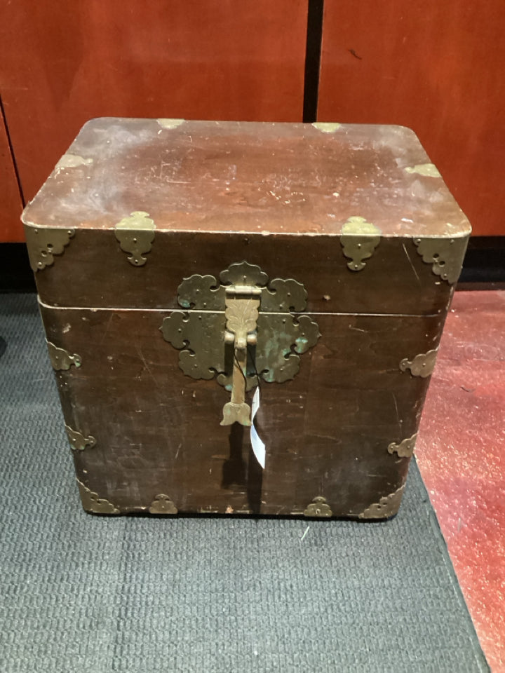 Vintage Wood Korean Brown Trunk