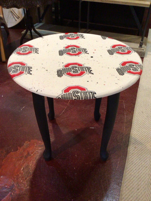 Side Wood Ohio State Round Red/Black Table