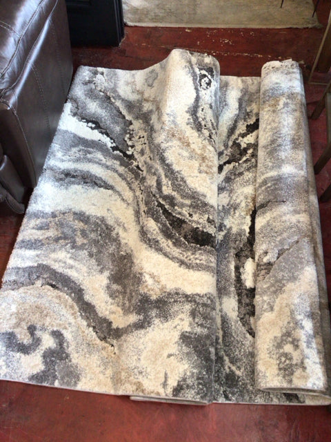 Gray/White Rug