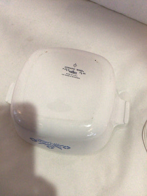 Corningware White/Blue Ceramic Floral W/Lid Baking Dish