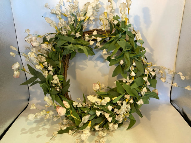 Brown/Green Grapevine Wreath