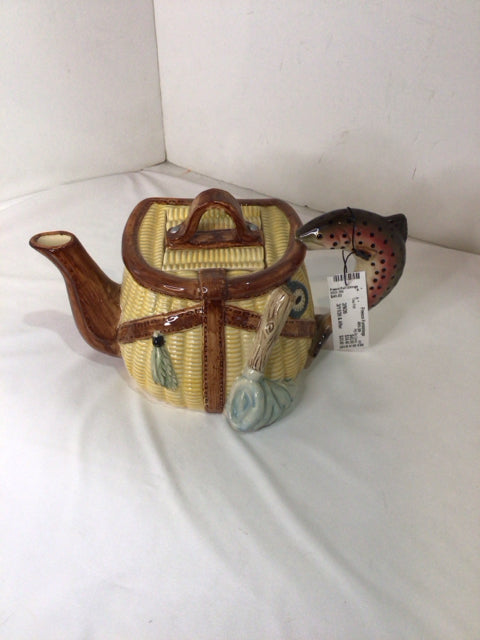 Big Sky Carvers Fishing Tan Ceramic Tea Pot