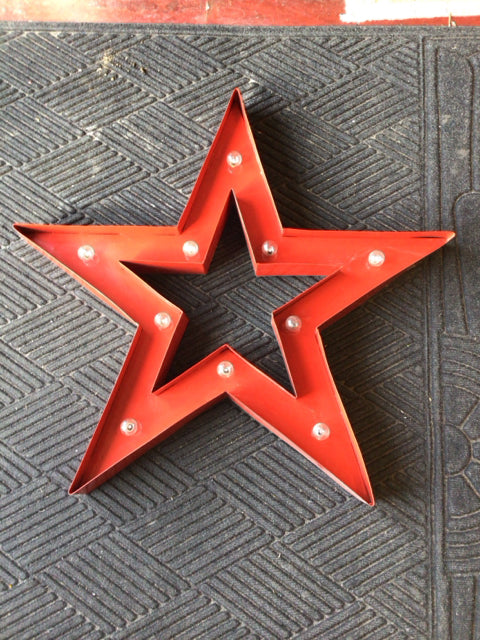 Whimsical Metal Star Red Wall Decoration Art