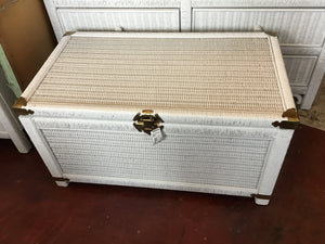 Wicker White Trunk