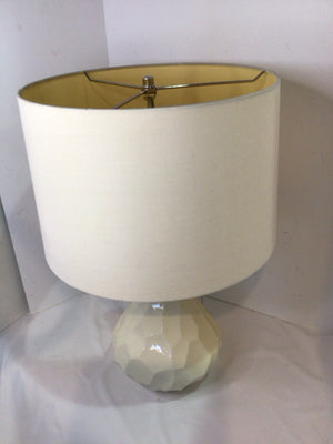 Western White Ceramic Lamp