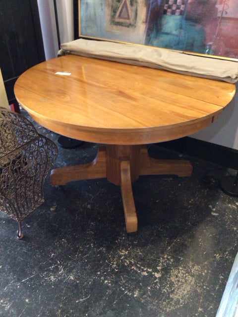 Vintage Oak 2 Leaves Table